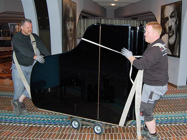 Klavier- und Flügeltransport aus der Düsseldorfer Tonhalle